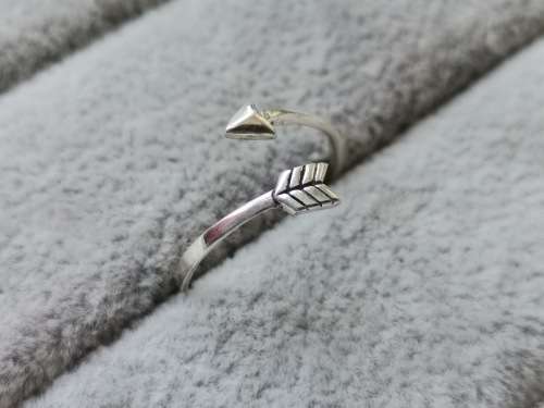 Cute Silver Arrow Ring