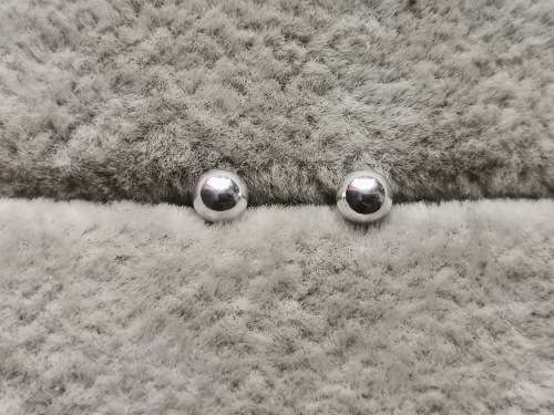Discount!! 4mm Silver Ball Stud Earrings
