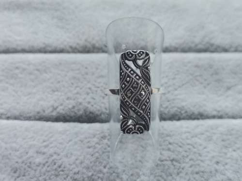 **R1 Auction** Unique Silver Marcasite Ring