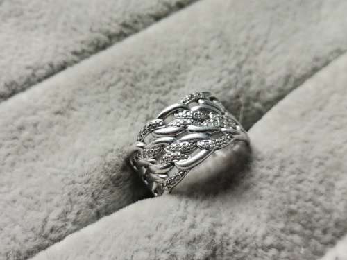 DISCOUNT!! Unique Silver Chain Ring