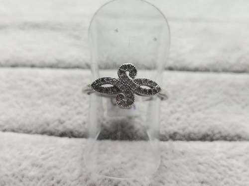Sparkling Silver Ring