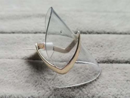 Unique 9ct Gold Ring