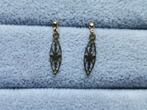Detailed 9ct Gold Earrings