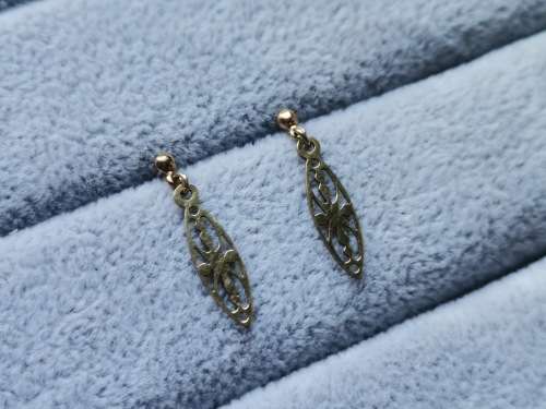 Detailed 9ct Gold Earrings