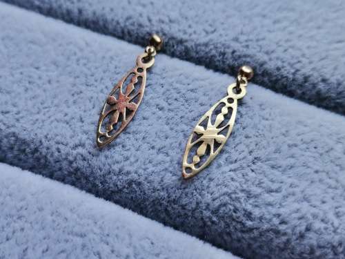 Detailed 9ct Gold Earrings