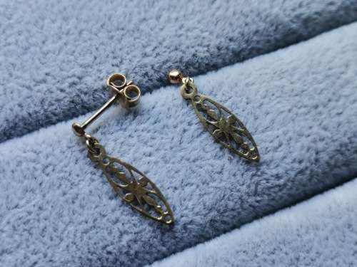 Detailed 9ct Gold Earrings