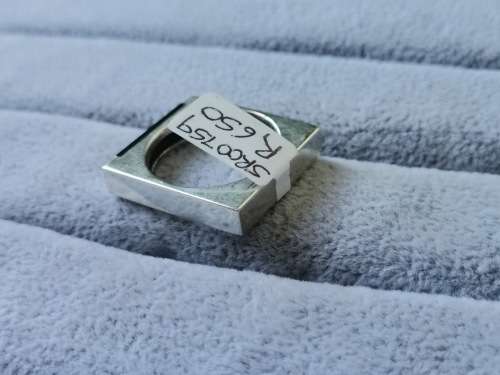 DISCOUNT!! Silver Thomas Sabo Onyx Ring