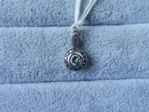 ***R1 Auction** Gorgeous Silver Pendant