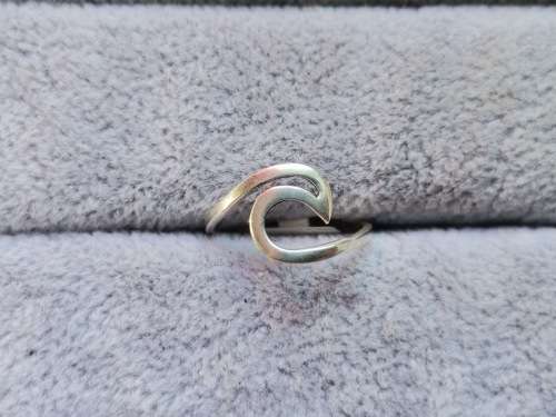 DISCOUNT!! Silver Wave Ring