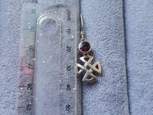 Silver garnet Earrings