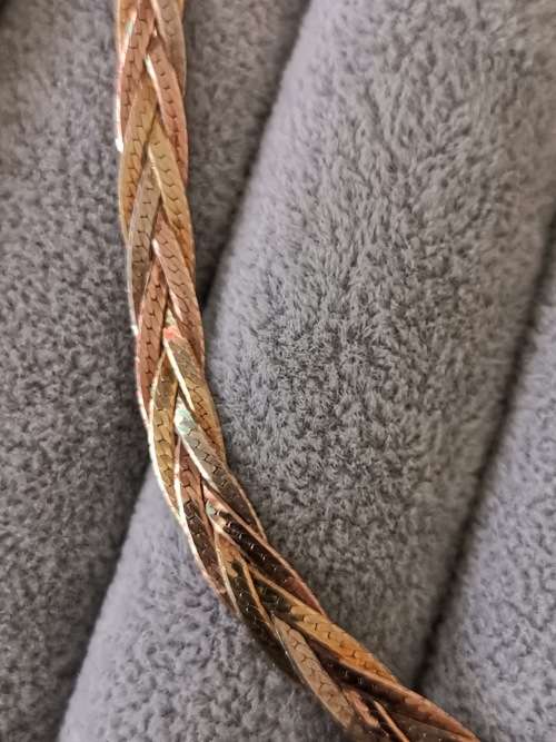 **R1 Auction** Sunning Silver Chain