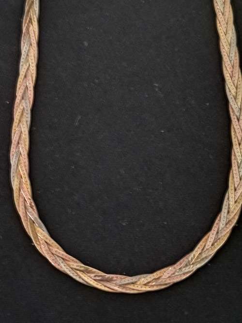 **R1 Auction** Sunning Silver Chain