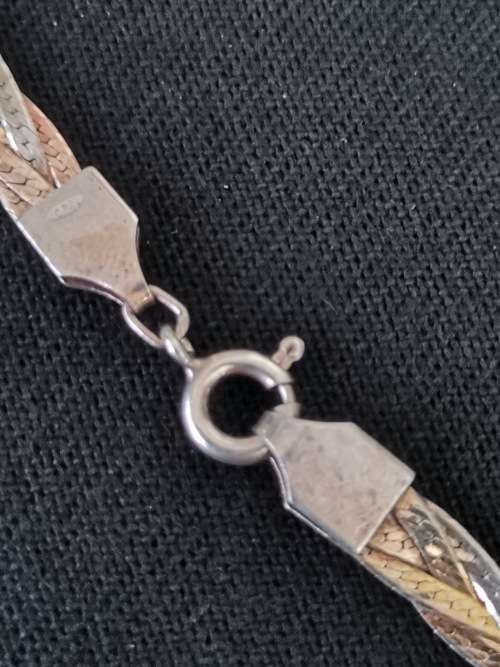 **R1 Auction** Sunning Silver Chain