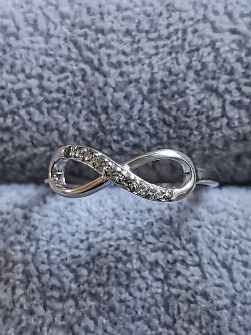DISCOUNT!!! Silver Infinity Ring