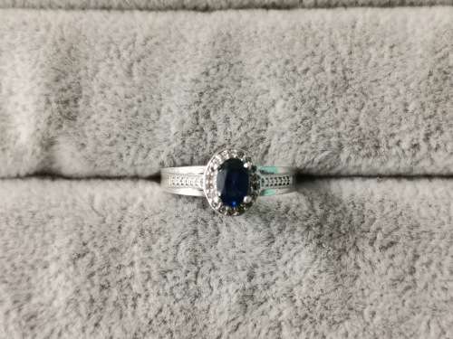 9ct Gold  Sapphire Ring