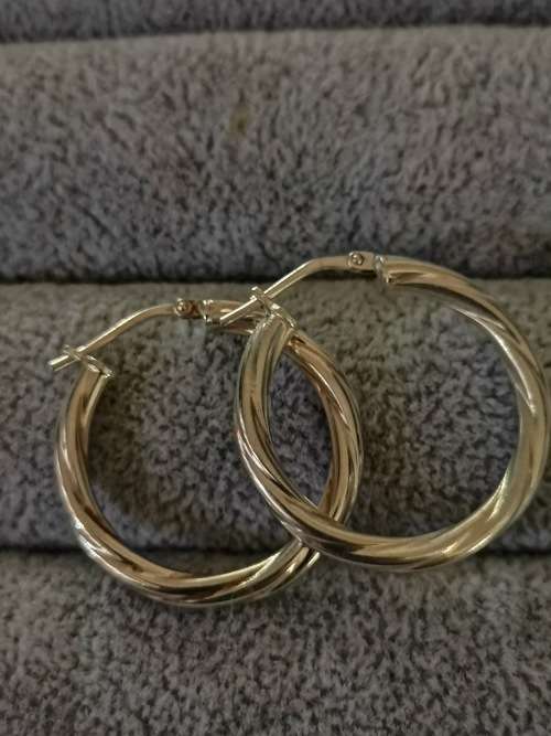 DISCOUNT!!! Silver Hoop Earrings