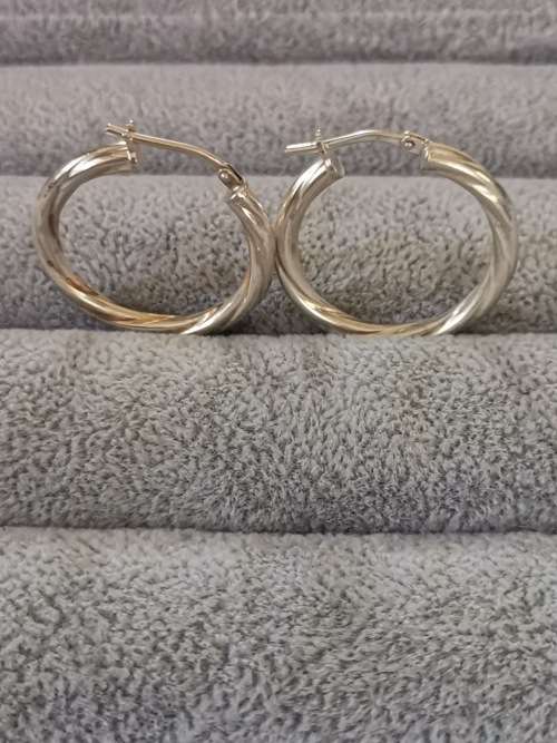 DISCOUNT!!! Silver Hoop Earrings
