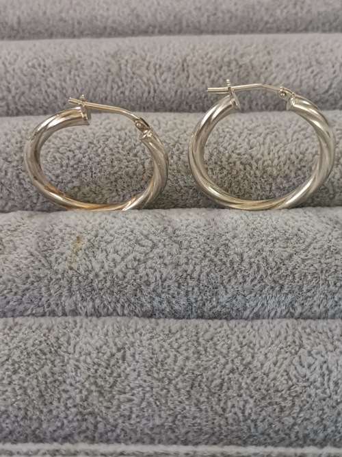 DISCOUNT!!! Silver Hoop Earrings