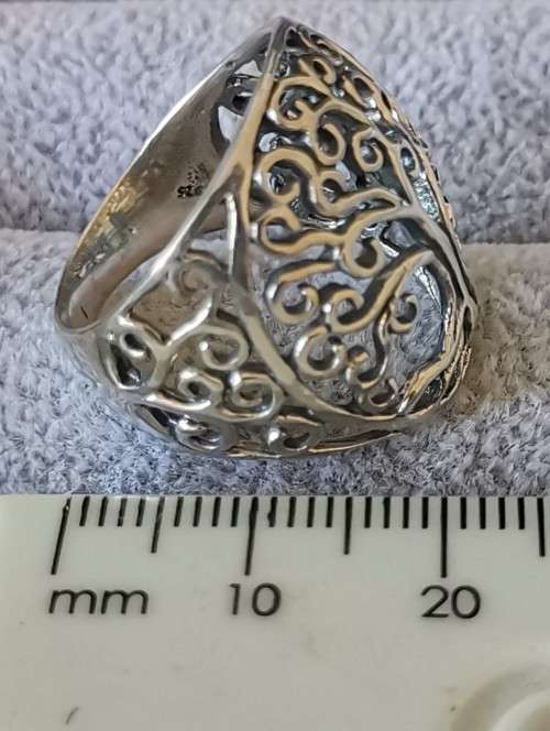 **R1 Auction** Silver Tree of Life Ring