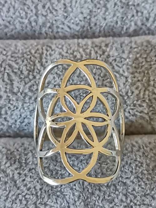 **R1 Auction**  Silver Mandala Ring