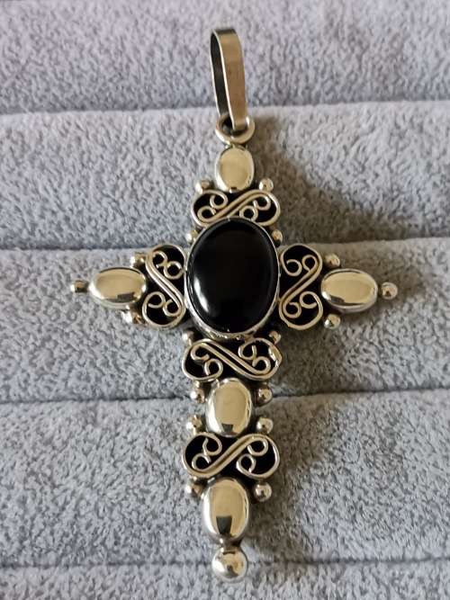 Silver Onyx Cross Pendant