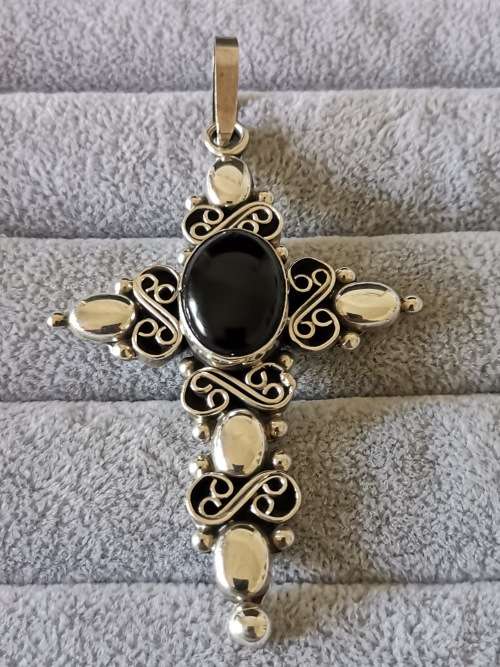 Silver Onyx Cross Pendant
