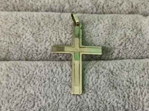 Simple 9ct Gold Cross Pendant