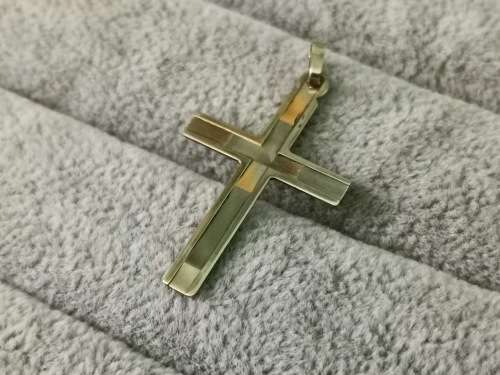 Simple 9ct Gold Cross Pendant