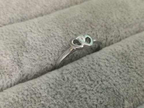 *R1 Auction* Silver Heart Ring