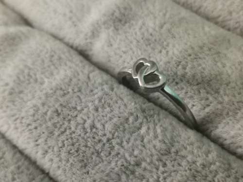 *R1 Auction* Silver Heart Ring
