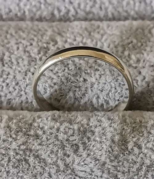 *R1 Auction* Plain Silver Ring
