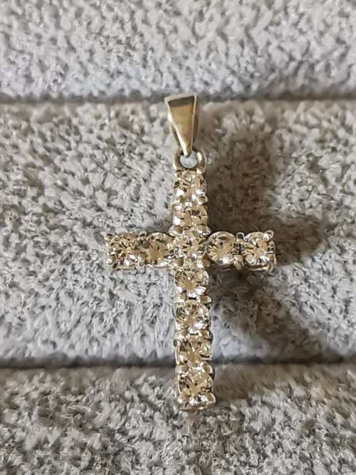 DISCOUNT!!! Small Silver Cross Pendant