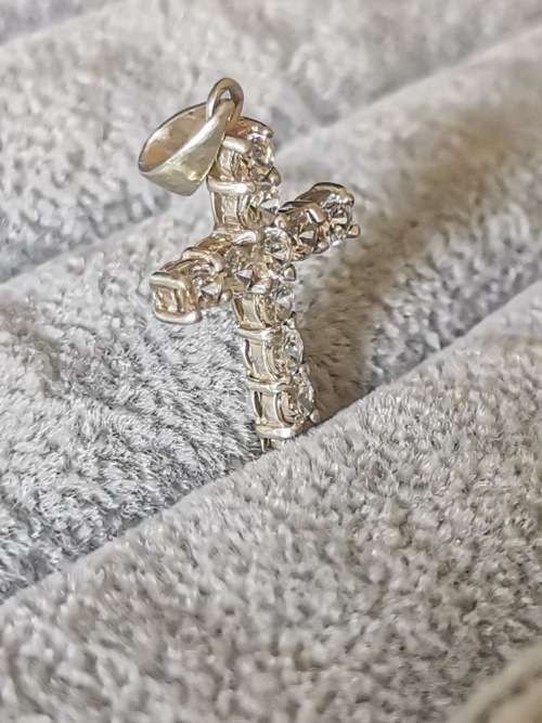 DISCOUNT!!! Small Silver Cross Pendant