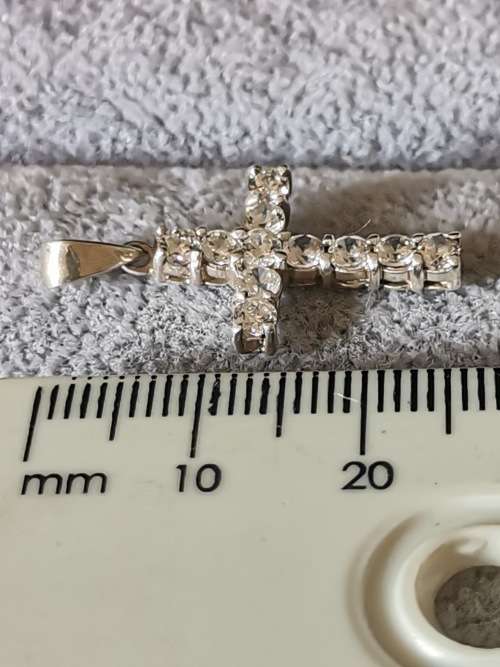 DISCOUNT!!! Small Silver Cross Pendant