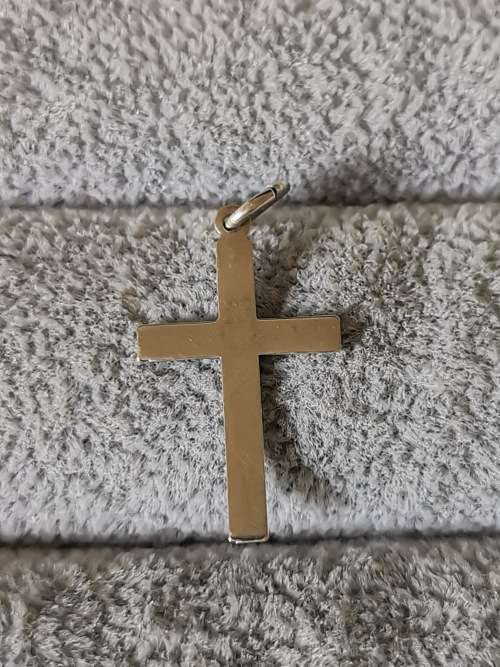 DISCOUNT!!! Small Silver Cross Pendant