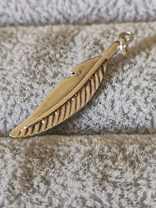 Silver Feather Pendant