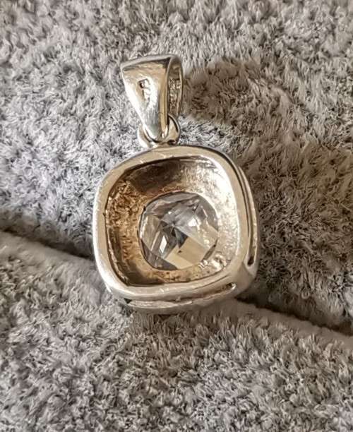 DISCOUNT!!! Dazzling Silver Pendant
