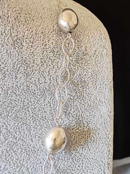 **R1 Auction**  Bulky Silver Chain