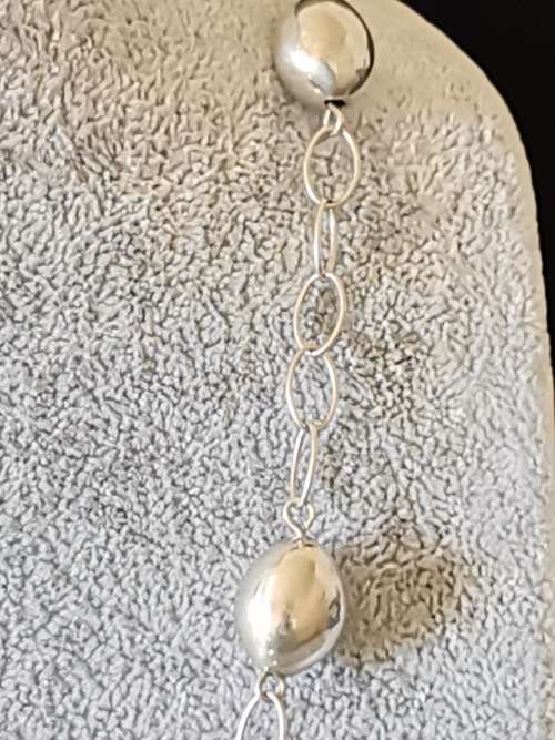 **R1 Auction**  Bulky Silver Chain