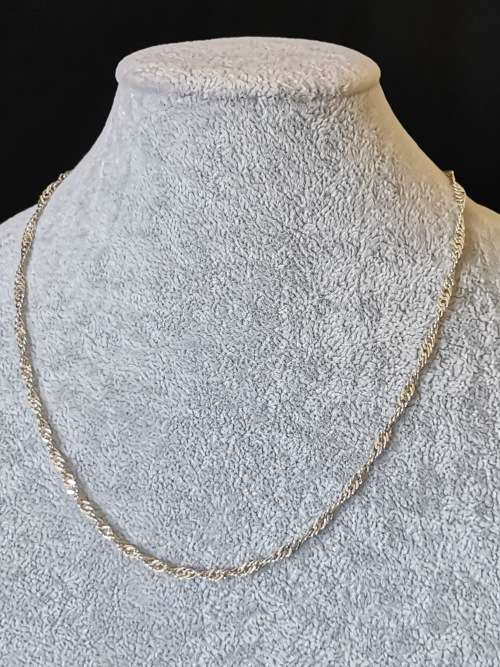 DISCOUNT!!! Stunning Silver Chain