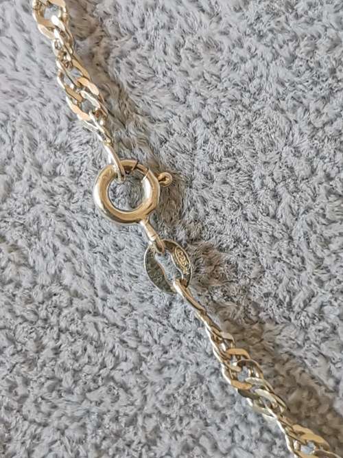 DISCOUNT!!! Stunning Silver Chain