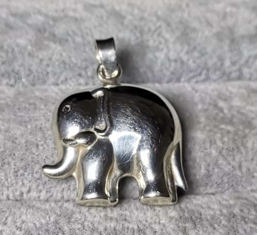 Silver Elephant Pendant