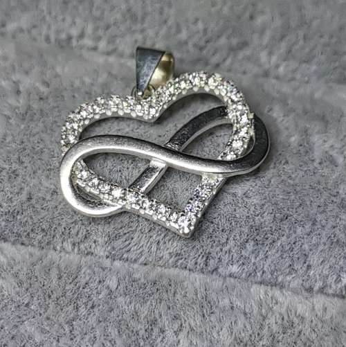 DISCOUNT!!! Silver Infinity Heart Locket