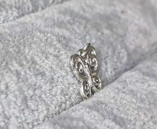 DISCOUNT!!! Cute Silver Butterfly Pendant