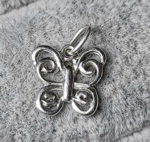 DISCOUNT!!! Cute Silver Butterfly Pendant