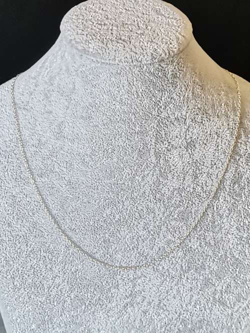 Stunning Silver Rolo Chain