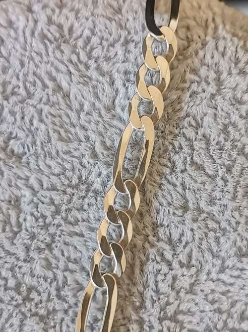 DISCOUNT!!! Silver Figaro Chain