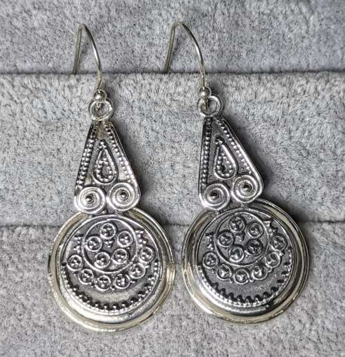DISCOUNT!!! Detailed silver Earrings