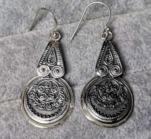 DISCOUNT!!! Detailed silver Earrings