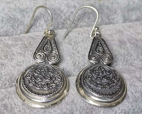 DISCOUNT!!! Detailed silver Earrings